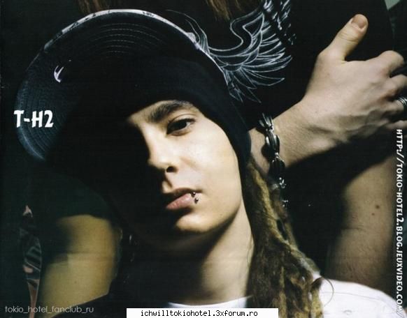 info nume:tom min mai mare billlocul kgculoarea piercing buzasemne fata bill: dreadlocks pircing-ul ~PuNk_Emo_G!RL~admina